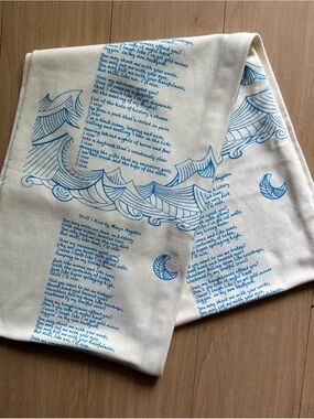 Womens Storiarts Poetry Infiniti Scarf Maya Angelou ‘Still I Rise’